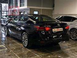 نيسان ألتيما